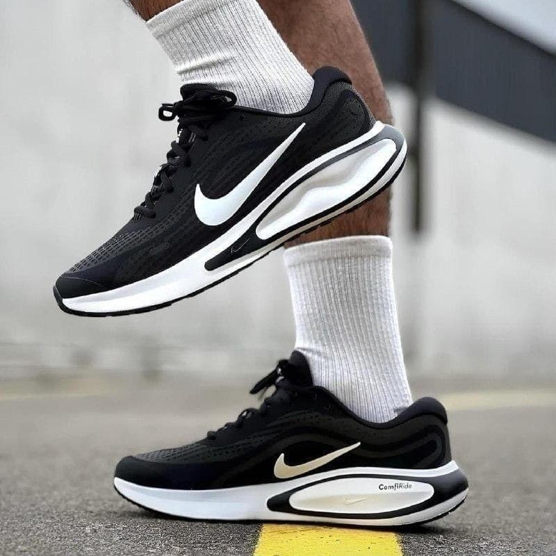 Tênis Nike Journey Run Feminino